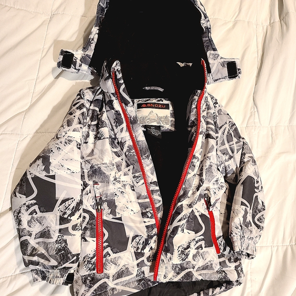 4T Snozu 2 Piece snow suit